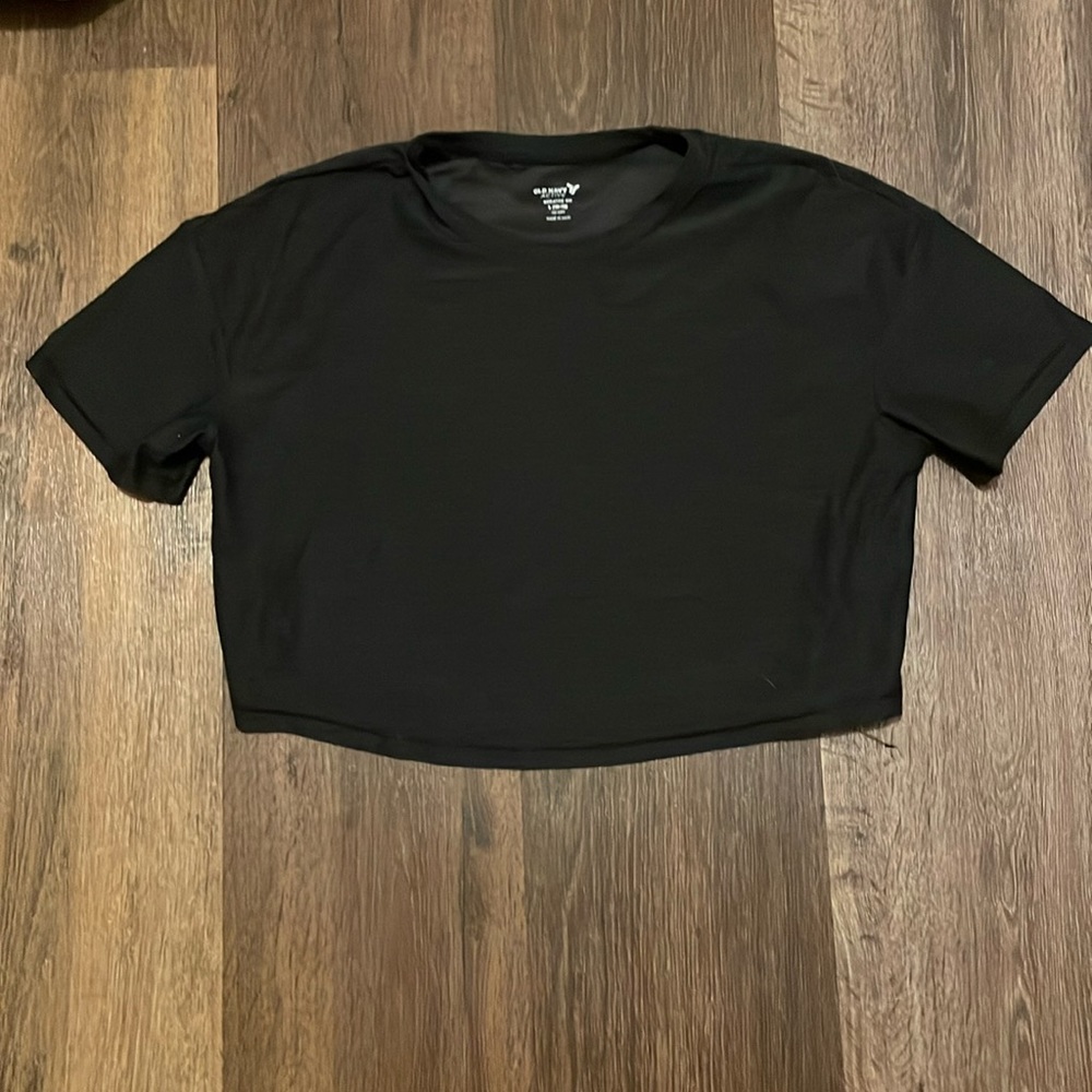 Old navy cropped tee